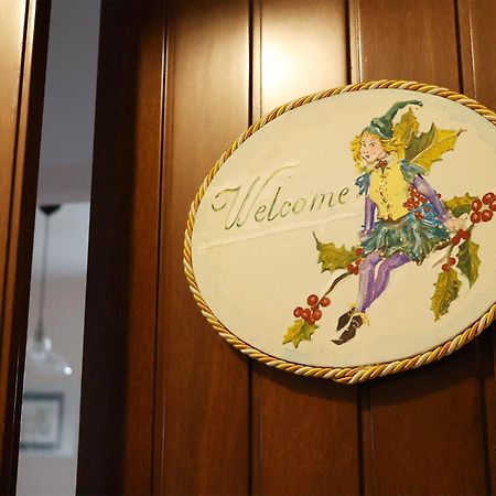 Casa Vacanze L'Acquerello Lari Kültér fotó