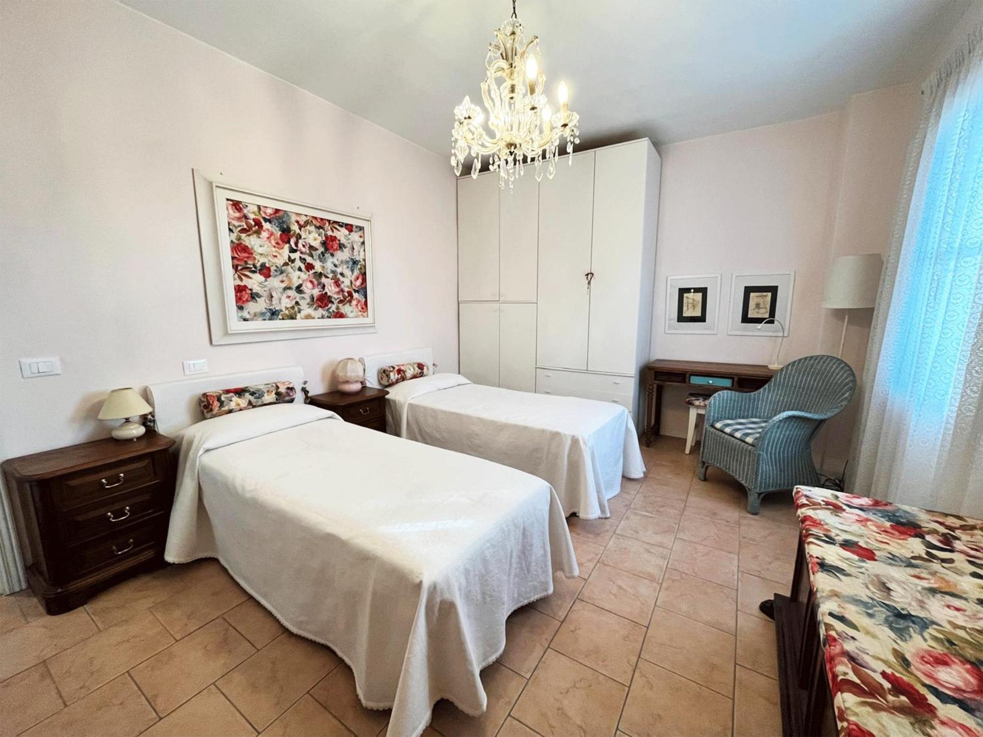 Casa Vacanze L'Acquerello Lari Kültér fotó